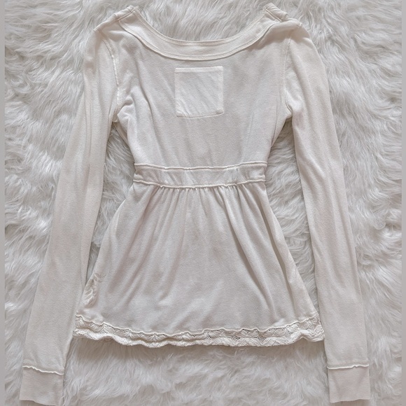 Abercrombie and Fitch Babydoll LongSleeve - Picture 6 of 6